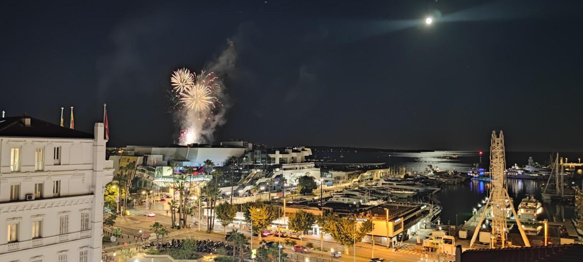 O Festival Palace, Terrace With Panoramic Sea View Cannes Luaran gambar